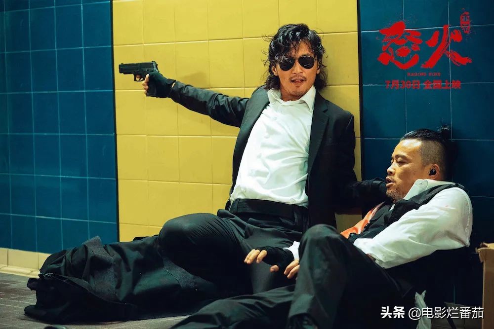 悬崖之上和长津湖哪个好看,长津湖与悬崖之上哪个票房高