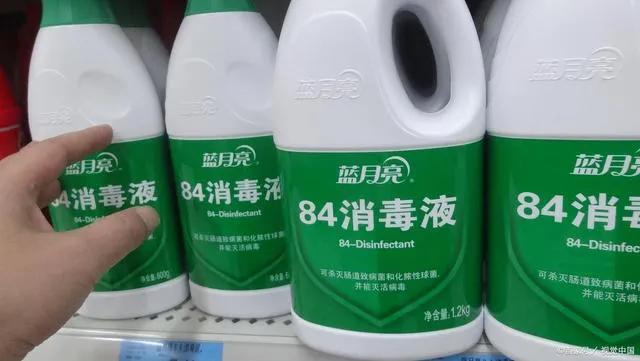 鞋子刷完黄了怎么补救,鞋子刷完泛黄怎么办