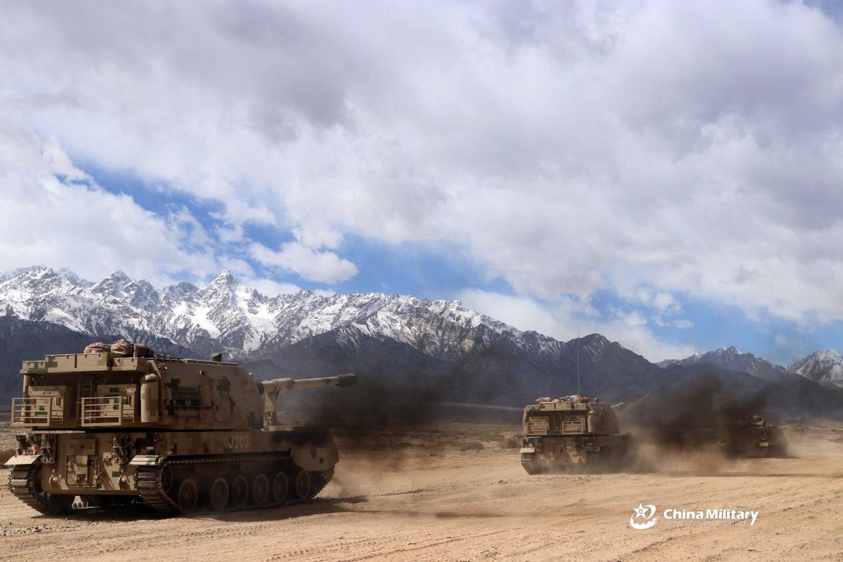 中国陆军炮兵有多少门火炮,我军炮兵真实实力