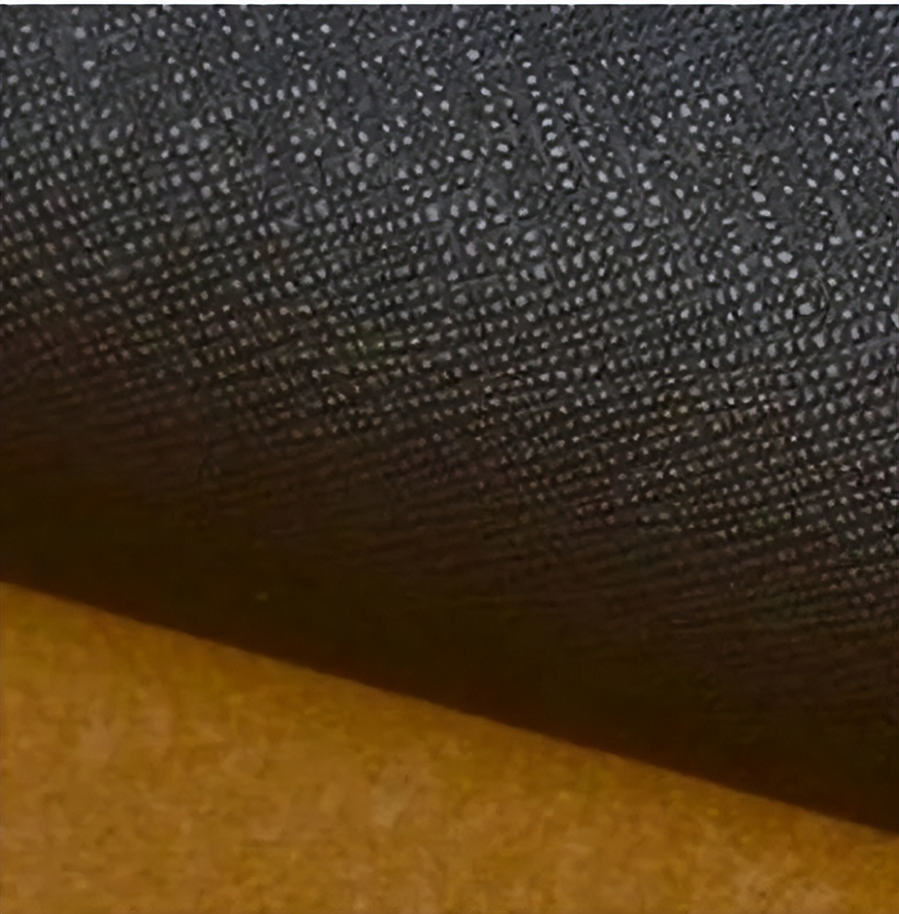 真皮包包为什么没有光泽,为什么真皮包比皮衣贵