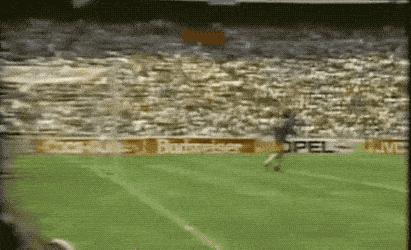 盘点足坛最厉害的进球,足坛十大最难打破的个人纪录