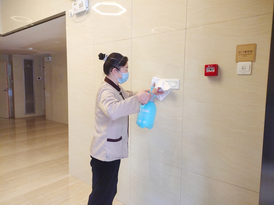 南宁疫情逆行,疫战逆行暖心服务不打烊