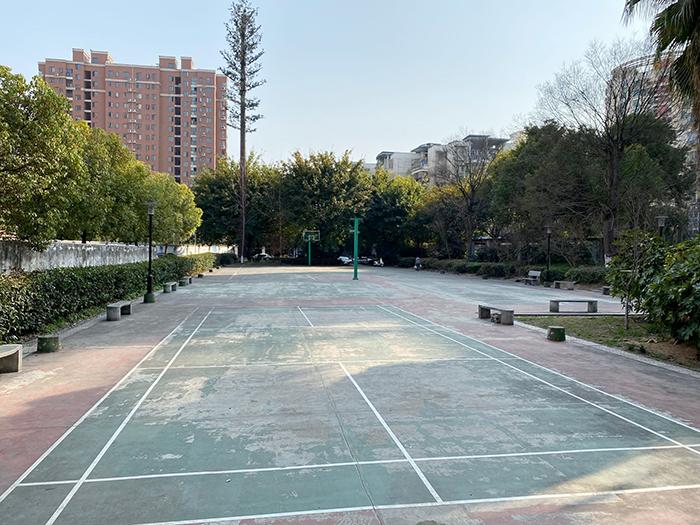 “筑堡工程”共同缔造三峡职院为东方社区打造15分钟体育健身圈