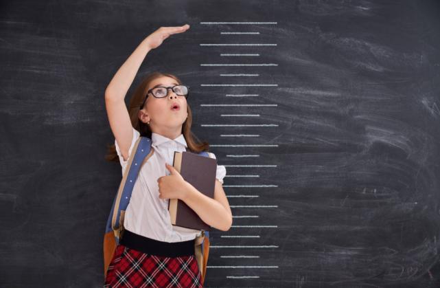 小孩现在身高标准估算未来身高,小孩身高标准最终身高能达到多高