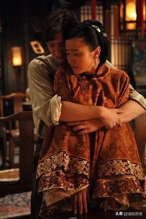 宋佳三段感情生活,41岁宋佳与大7岁绯闻男友