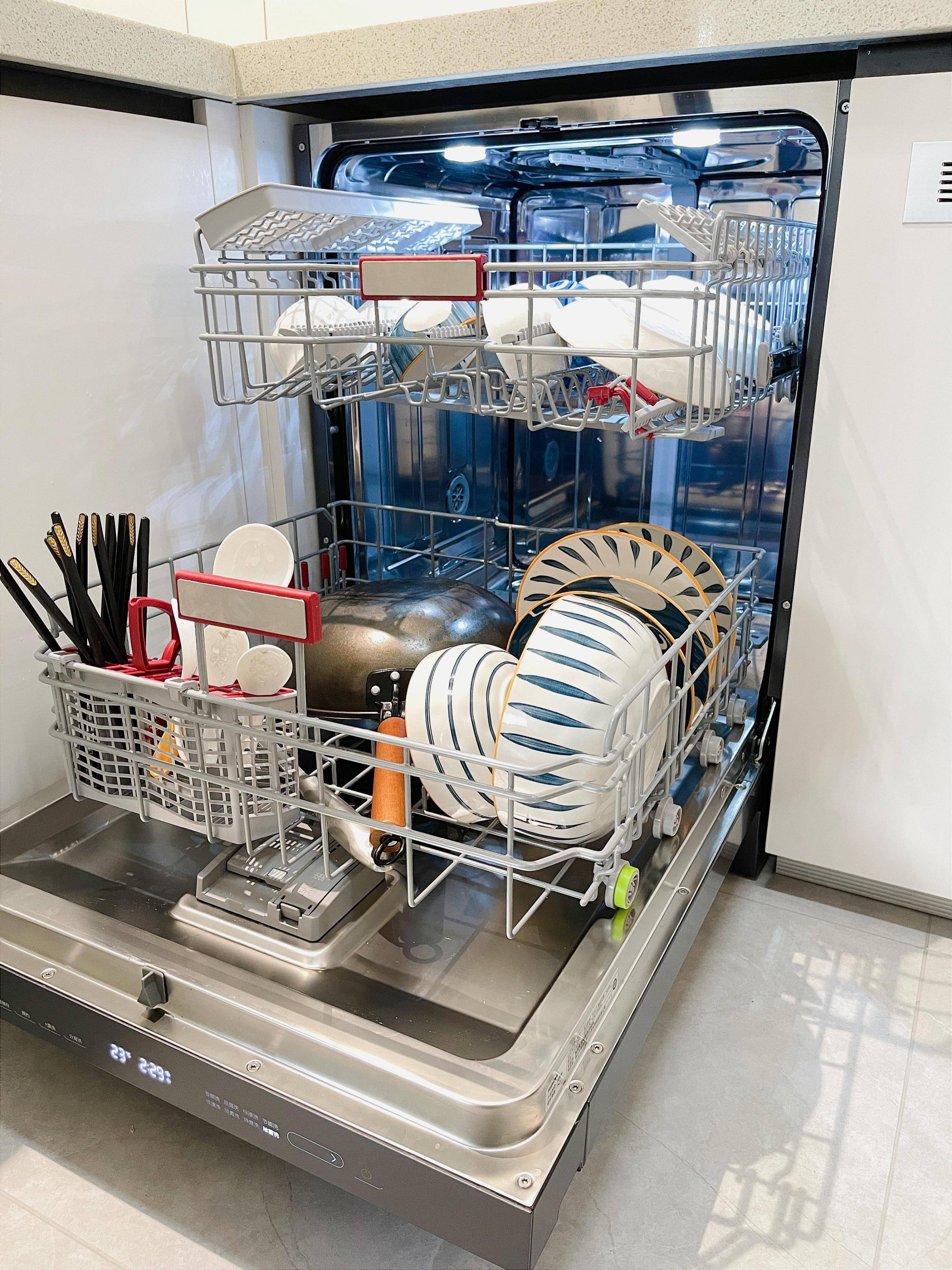 选洗碗机就要嵌入式,怎么选择洗碗机看完这篇秒懂了