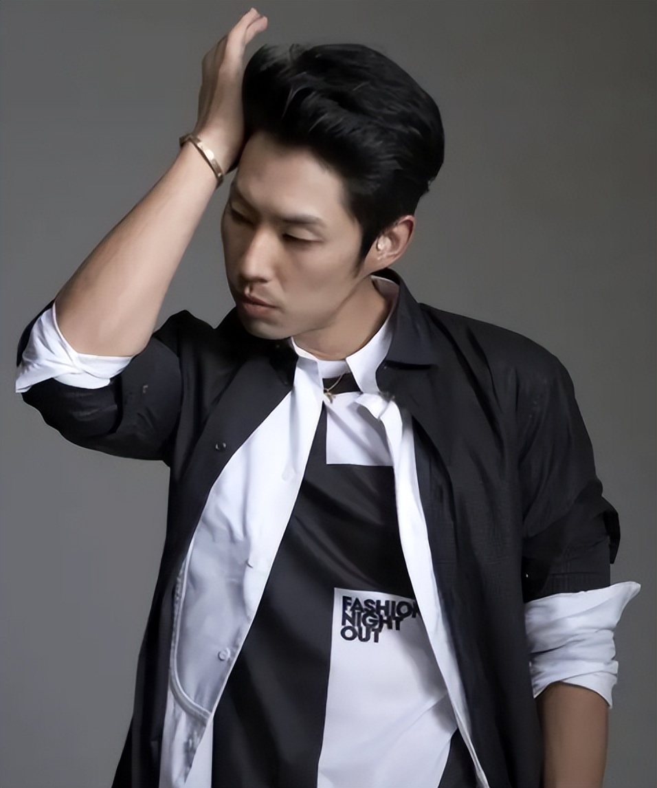 娱乐圈娶了富婆的10位男明星,娶了富婆的10位男星