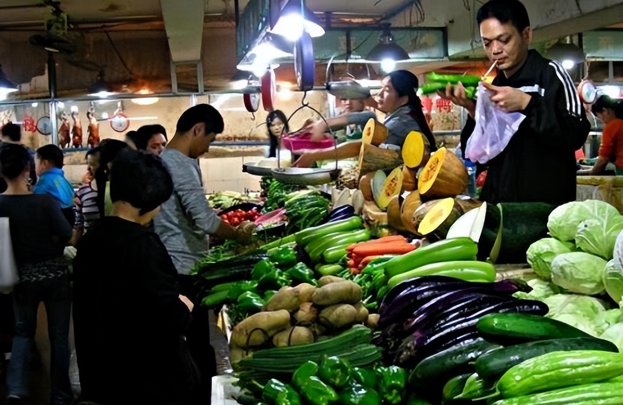 德国人评价印度、日本、中国菜市场:印度脏,那么中国呢?