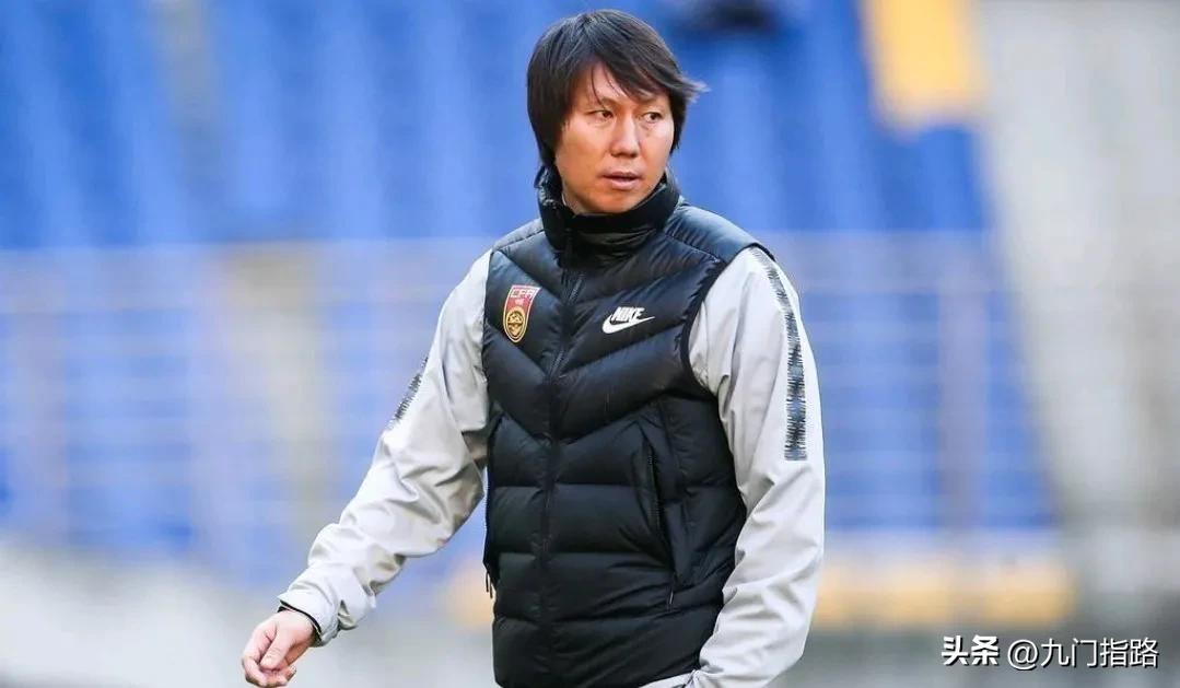 武汉卓尔解散跟李铁有关系吗,李铁辞去了卓尔主教练吗