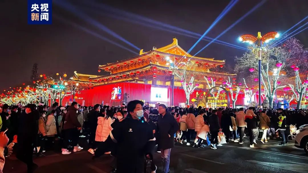 汕头小公园春节人山人海,2023年春节旅游人山人海