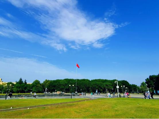 闈掕】涔嬪織灞ヨ返鑷磋繙璇剧▼,闈掕】涔嬪織灞ヨ返鑷磋繙涓婚璁茬