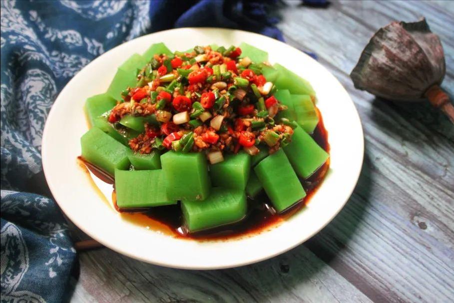 炎炎夏日酷暑难耐来一碗凉粉,炎炎夏日一碗西瓜凉粉