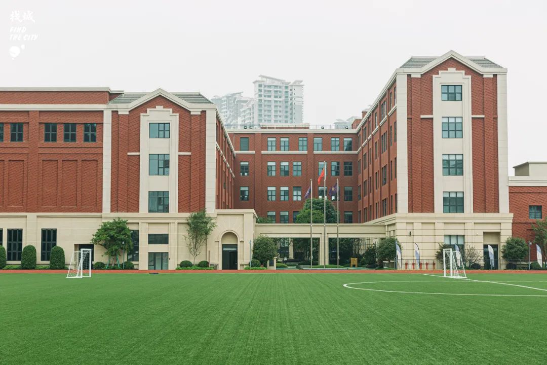 哈利·波特霍格沃茨存在吗,哈利波特中的霍格沃茨在哪里