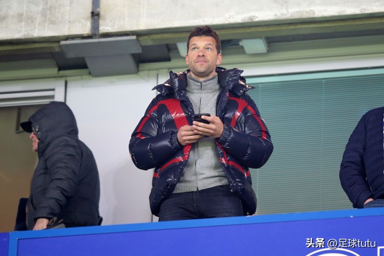 今日转会：“图160”大战“孔二愣子”