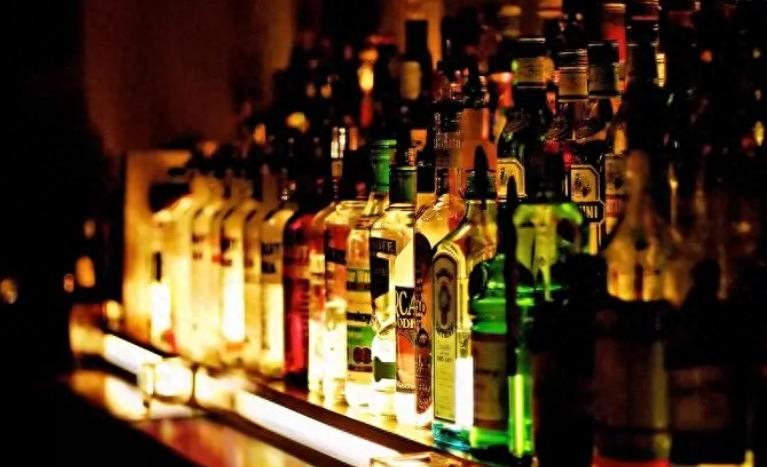 “*魔色**”马登毅：3小时能让女性甘愿开房送钱，成功1个烫1个烟疤