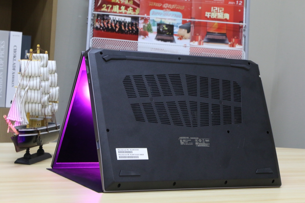 暑期购笔记本电脑送大礼包,神舟笔记本去哪买