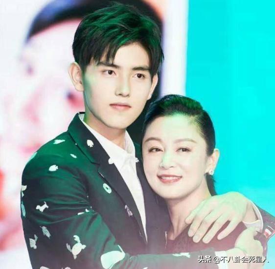 十大最丑男明星尖嘴猴腮,凸嘴严重的男星