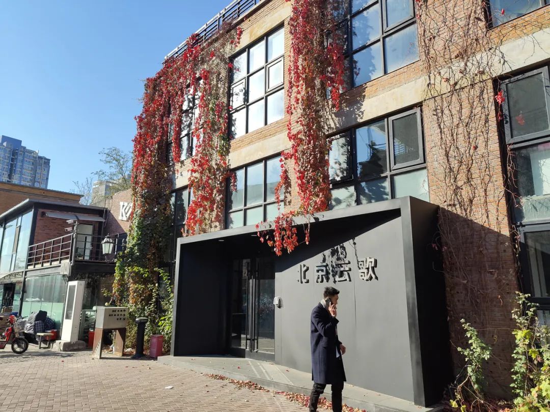 插上科技的翅膀飞讲解,插上梦想的翅膀也飞不出去