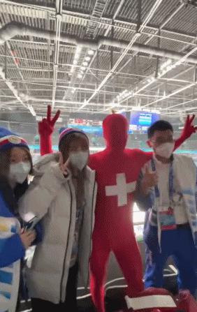 冬奥张国伟比赛视频,张国伟奥运搞笑