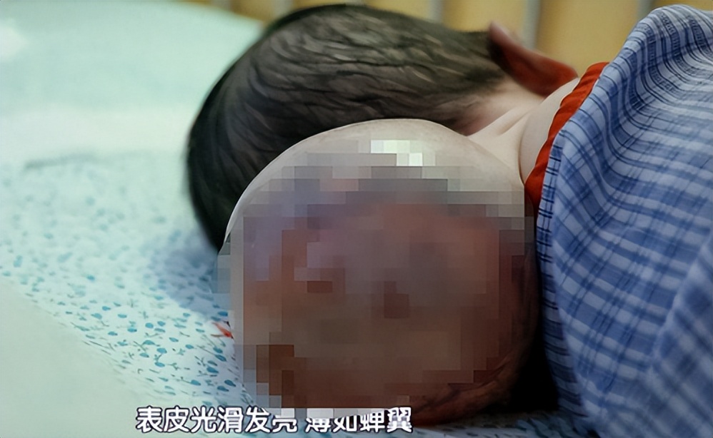 痛心7岁小孩掉进一池塘不幸溺亡,痛心2岁幼童被父亲扔下楼致死