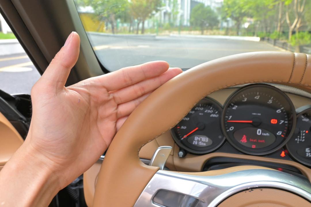 保时捷二手跑车最值得购买的车型,十万左右二手保时捷敞篷车四座