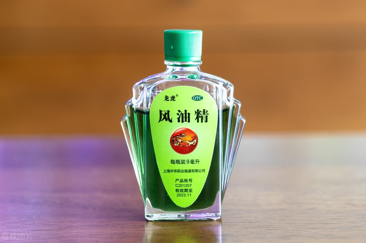 在家里手指被502粘住了该怎么解决,502胶水把两个手指粘在一起怎么办