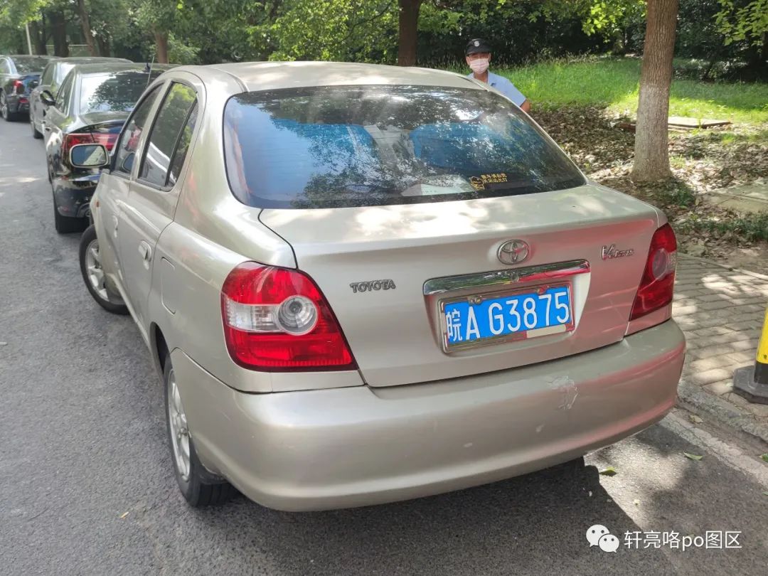 一汽威乐加长图片,04款一汽威乐新车售价