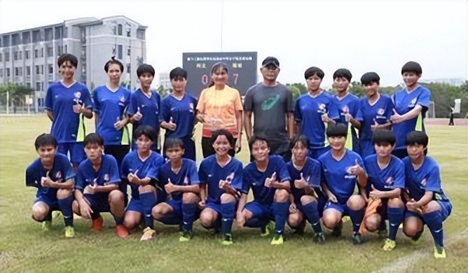 梅西捐款琼中女足,梅西慈善公益完整视频