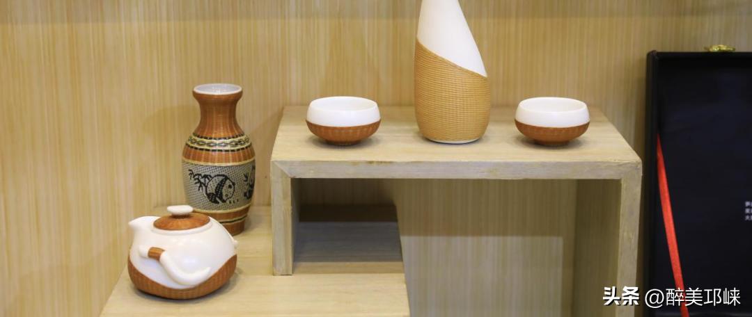 竹是风骨,平安竹养的如此茂盛