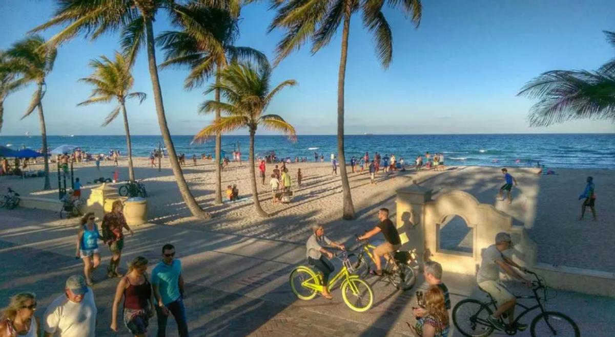 佛罗里达州264号法案通过，卖房给中国人坐牢，中国人买房没收