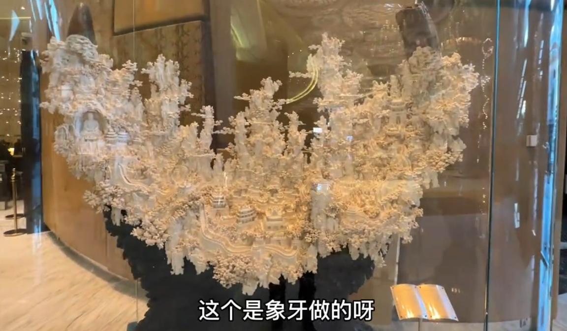 赌王多壕？1个摆件就是何超莲1场婚礼，大厅如同博物馆，龙椅亮了