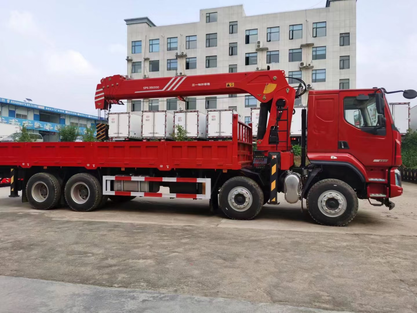 贵州4.2米随车吊蓝牌,贵州随车吊车附近推荐