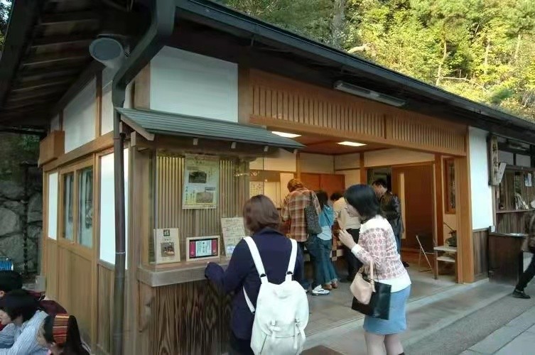 为什么中国电商干掉实体，日本实体干掉电商，探究两国消费文化