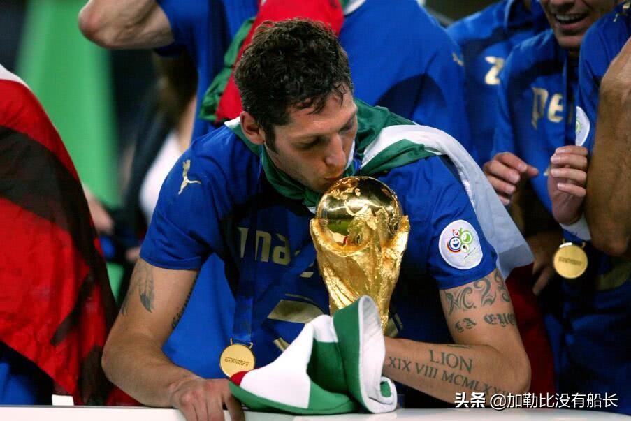 连续无缘世界杯的残酷事实是否让人更怀念02与06年的蓝衣军团？