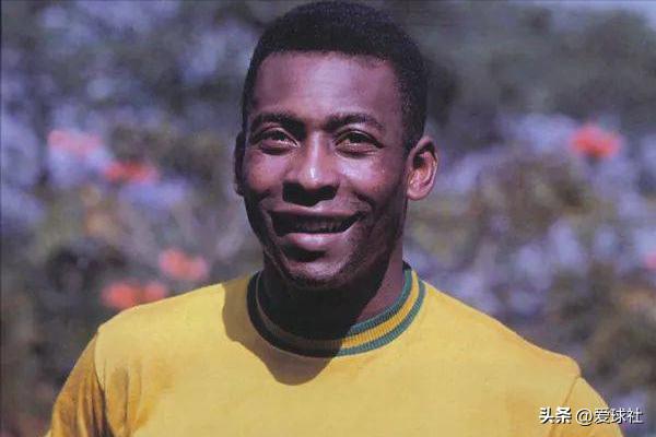 贝利去世各球队的反应,贝利去世球场比赛前哀悼球队汇总