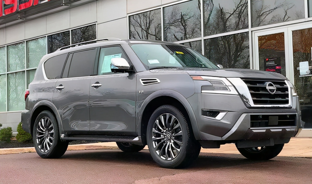 途乐硬派越野跟哪款车占优势,途乐新款越野测试