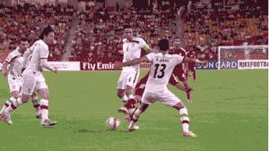 他,为了家人的未来效忠阿联酋,昔日亚洲足球先生,在伤病里沉沦