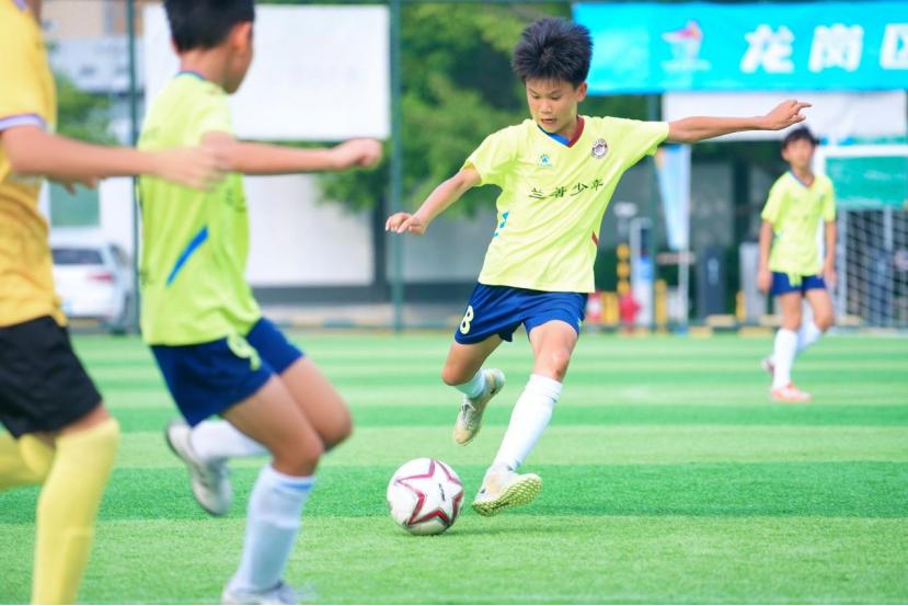 青少年足球赛事落幕,青少年足球赛圆满落幕