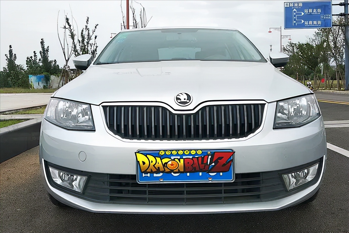 斯柯达明锐原厂用什么牌子电瓶,斯柯达明锐2018款1.6l电瓶