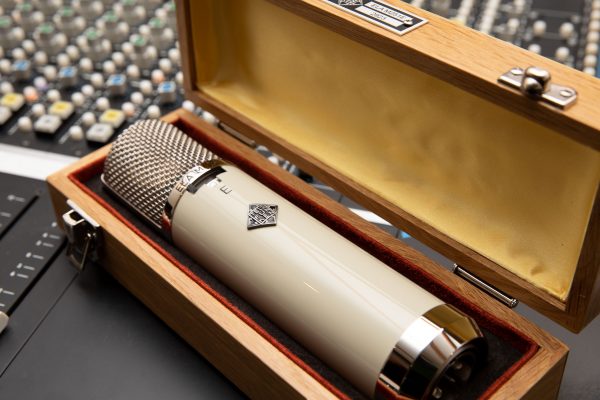 世界顶级电容话筒,世界顶级麦克风品牌