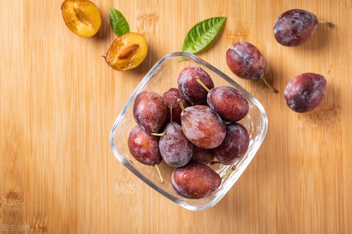 西梅干自己怎么做,西梅干是怎样做成的