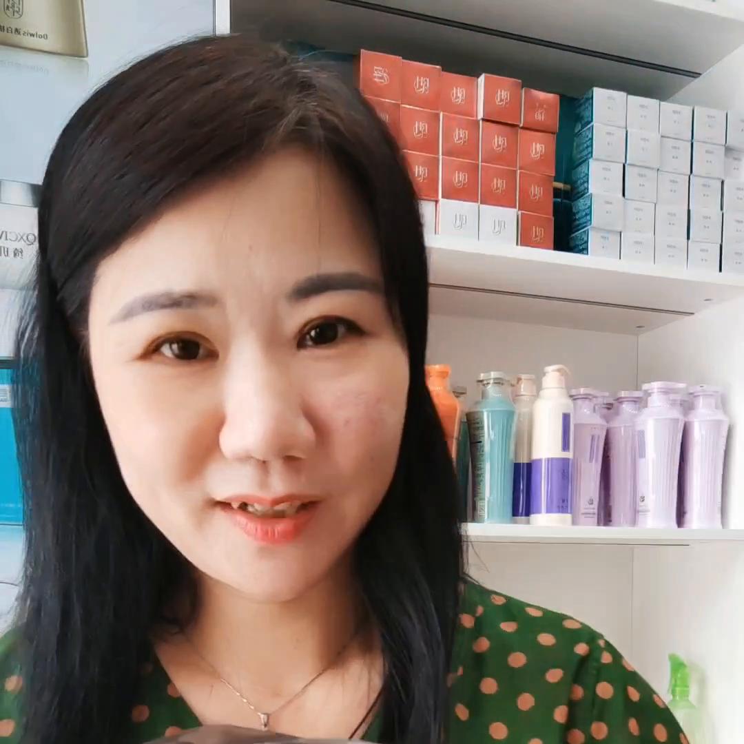 染头发自己染的全过程,染头发视频自己在家染短发