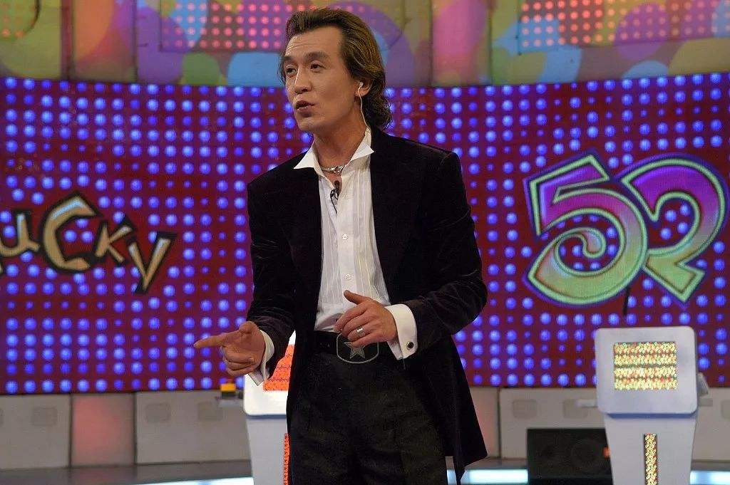 李咏离世4年，再看哈文的状况，才明白嫁给李咏是最好的选择