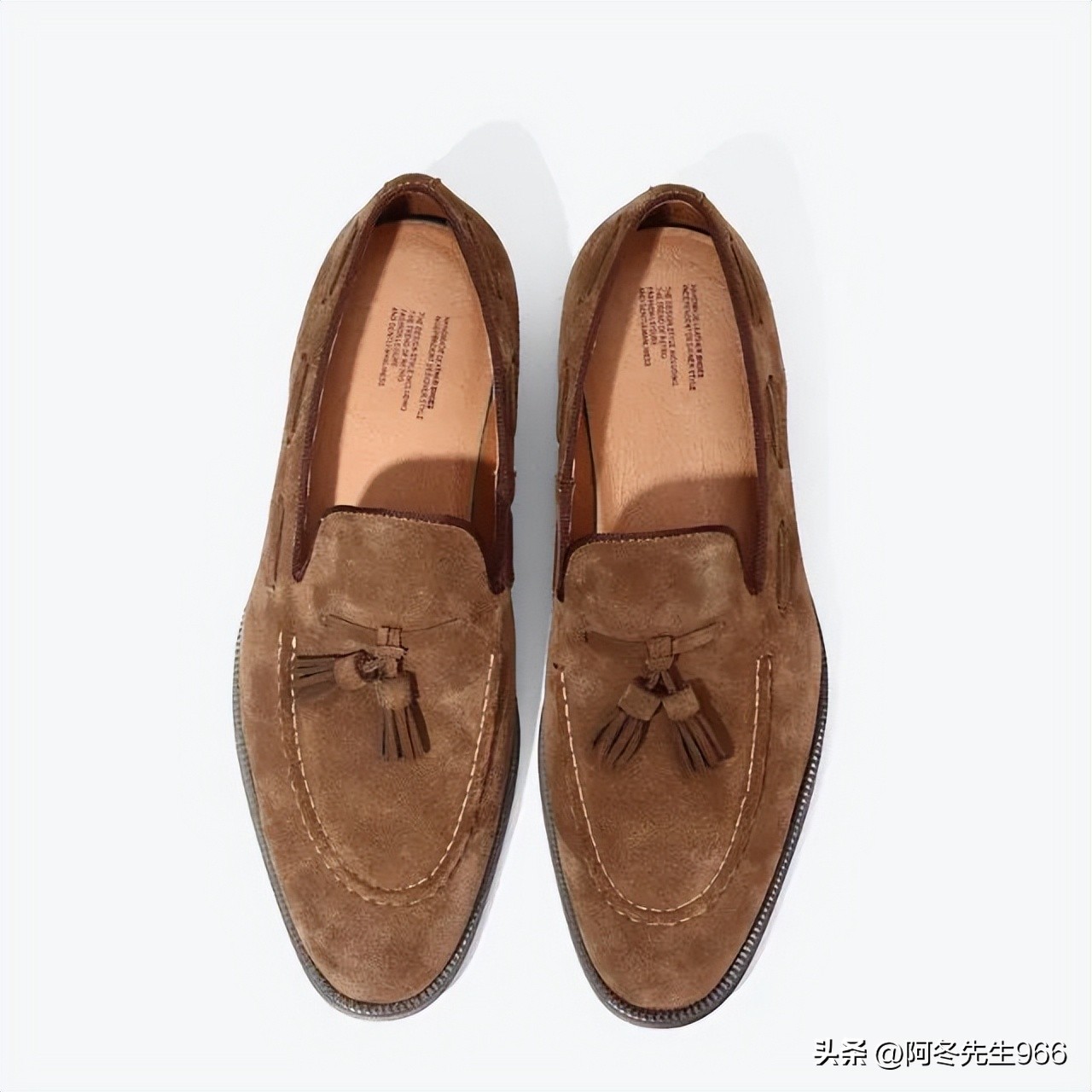 男士冰丝短袖t恤圆领,男士商务休闲短袖t恤搭配技巧