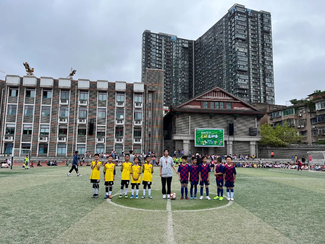 足球比赛华阳实验小学,句容华阳实验小学足球场
