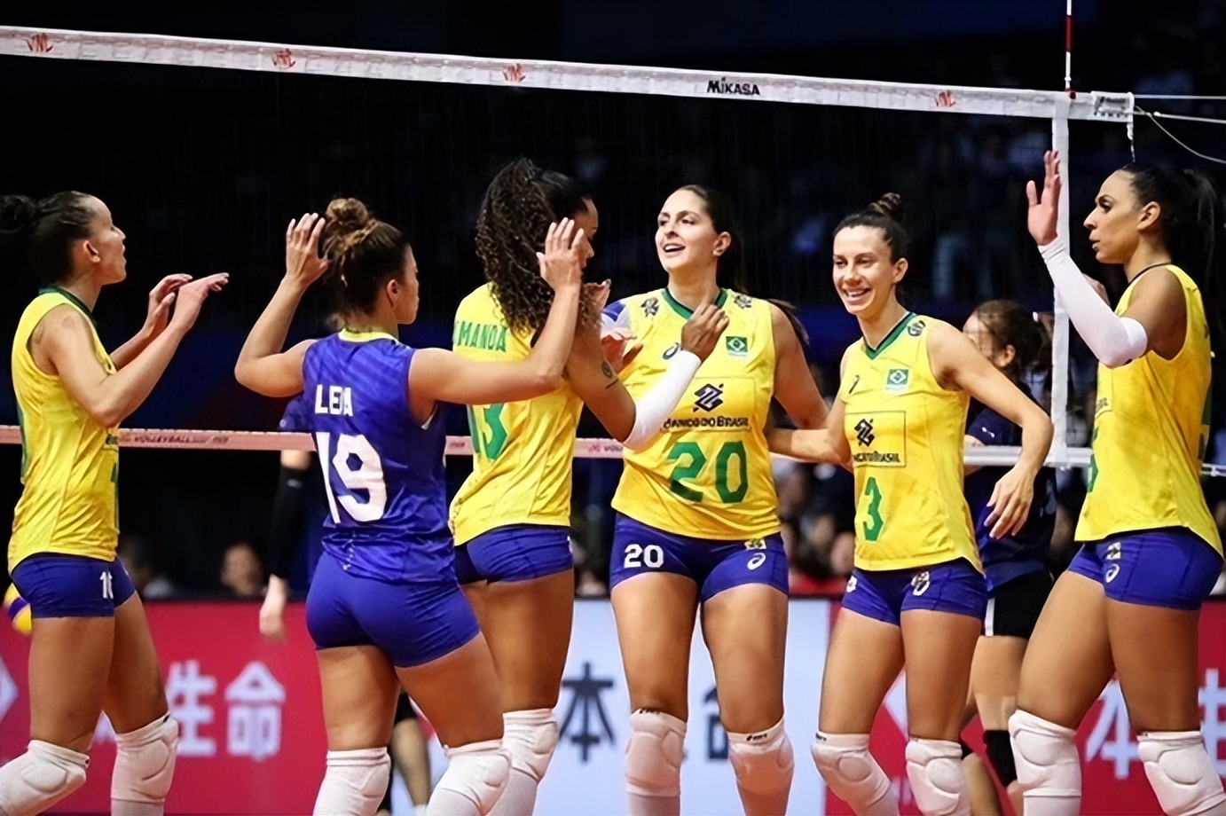 现场直播中国女排对阵巴西,中国女排对阵巴西现场直播