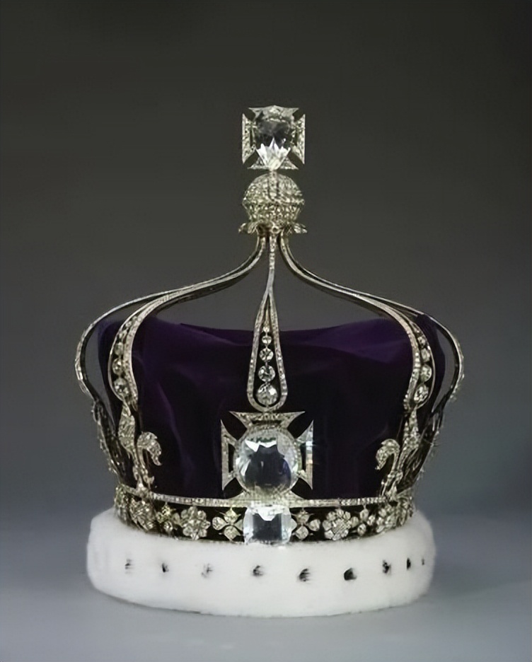 查尔斯三世加冕仪式英国皇室成员,英国查尔斯三世加冕仪式完整版