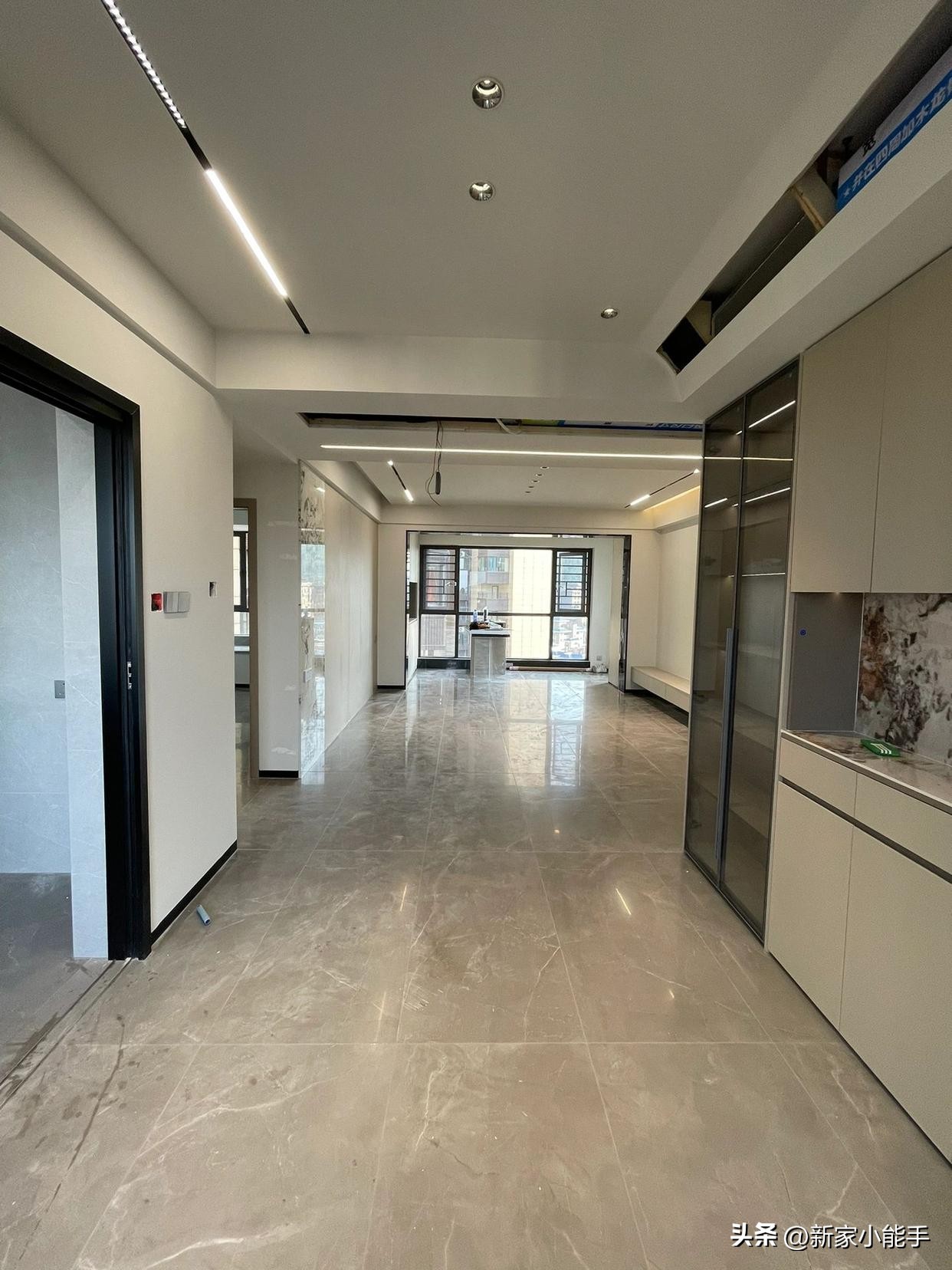 装修房子现代简约127平方米,120平米房子8万装修风格现代简约