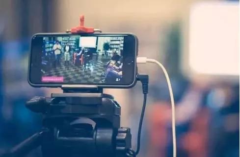 男医生吐槽护士直播,男医生直播处理结果