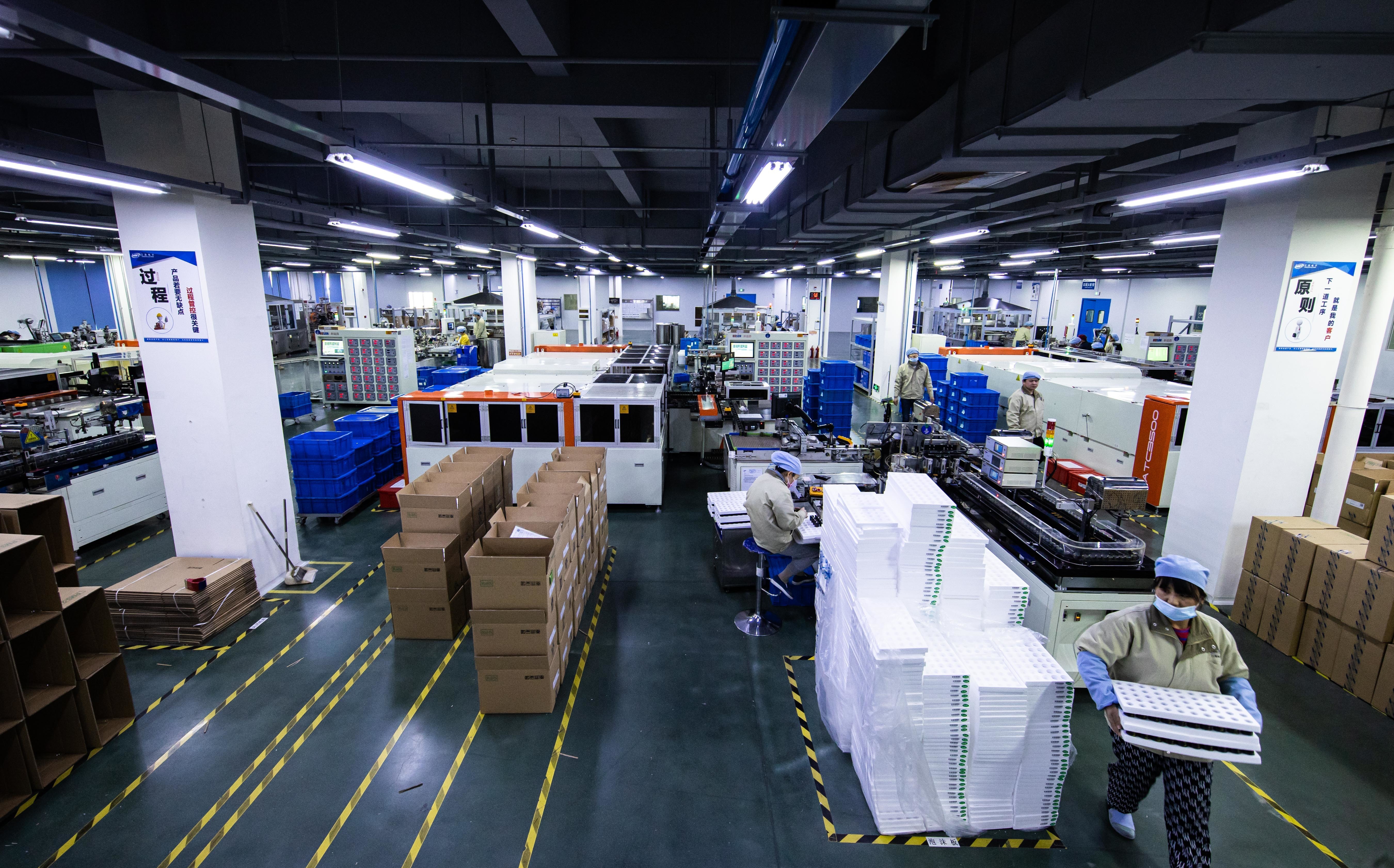 铆足干劲忙生产奋力实现开门红,铆足干劲忙生产全力满足市场需求